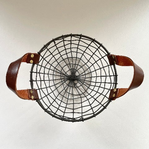 woven iron metal round fruit basket with cognac brown leather handles