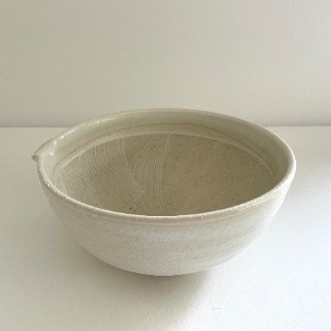 neutral white cream nestling Japanese mortars with lip