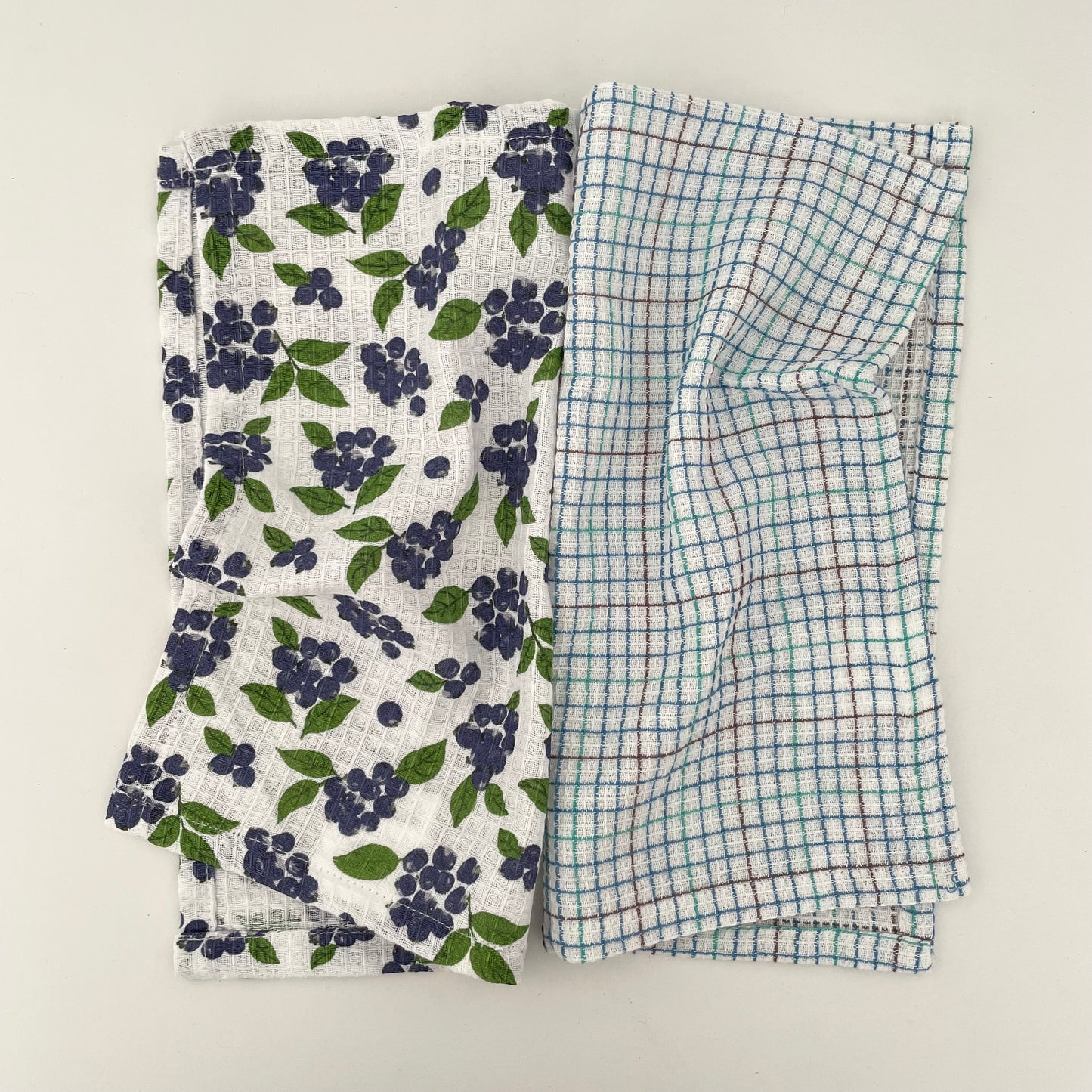 blue and green blueberry print and plaid square 100 percent cotton kitchen dishcloth set of 2