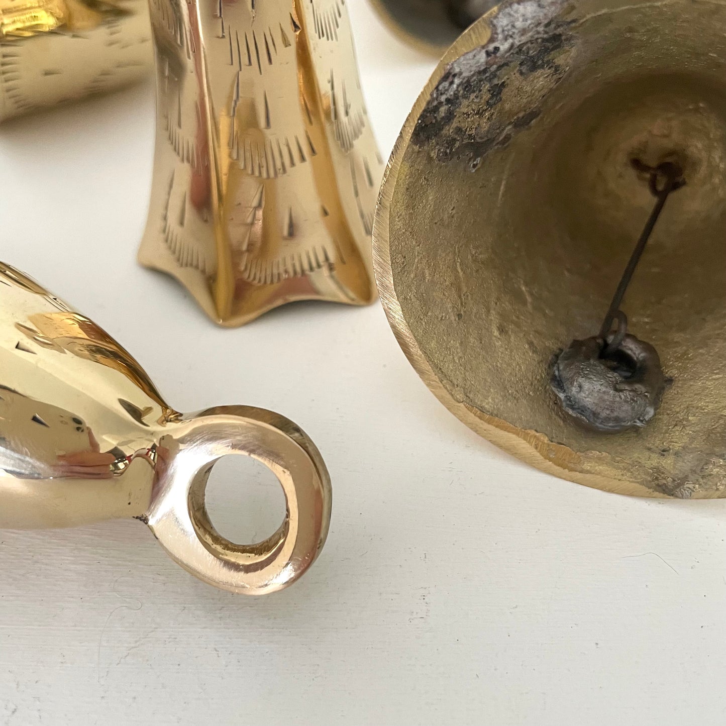 3 3/4" brass flared and tulip bells w/ metal striker
