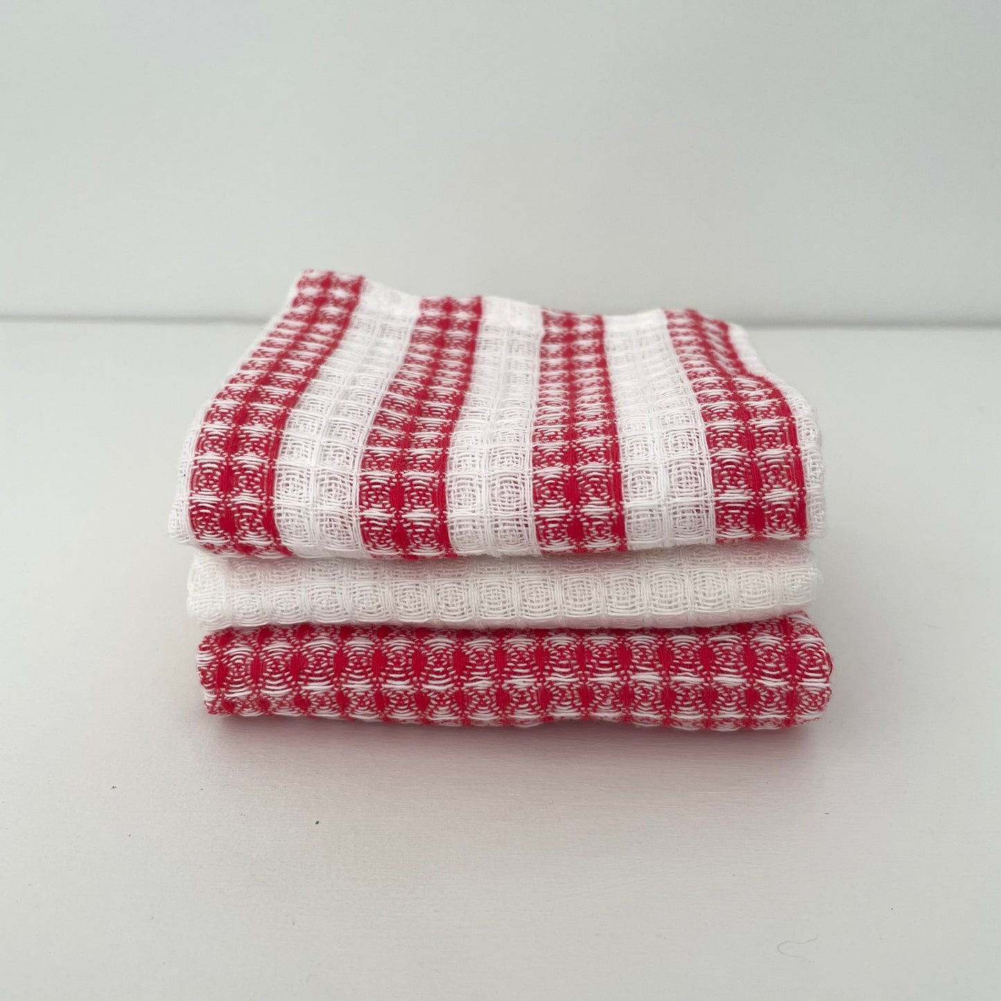 red and white 100 percent cotton waffle weave square dishcloths set of 3