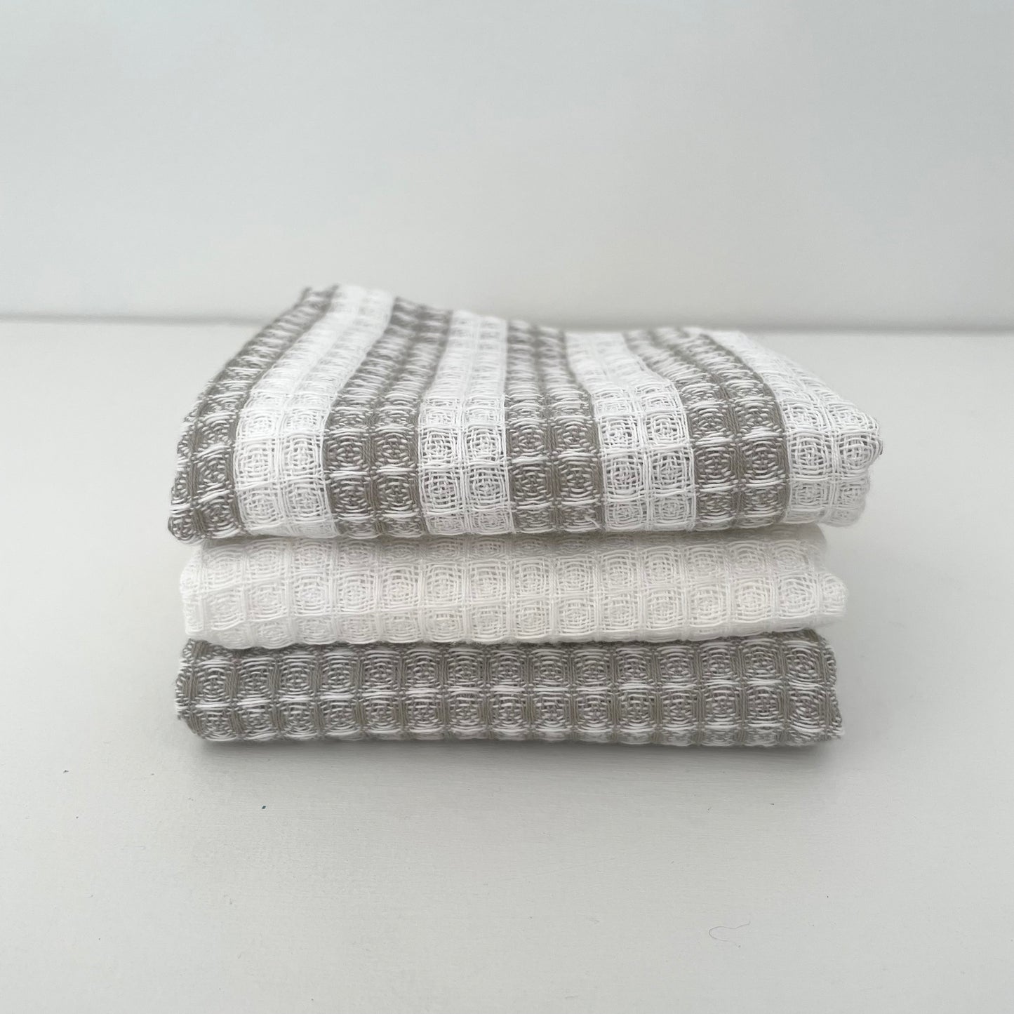 grey and white 100 percent cotton waffle weave square dishcloths set of 3