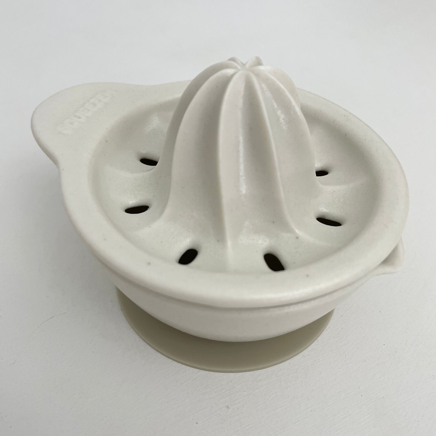 white porcelain ceramic Japanese citrus lemon and lime juicer