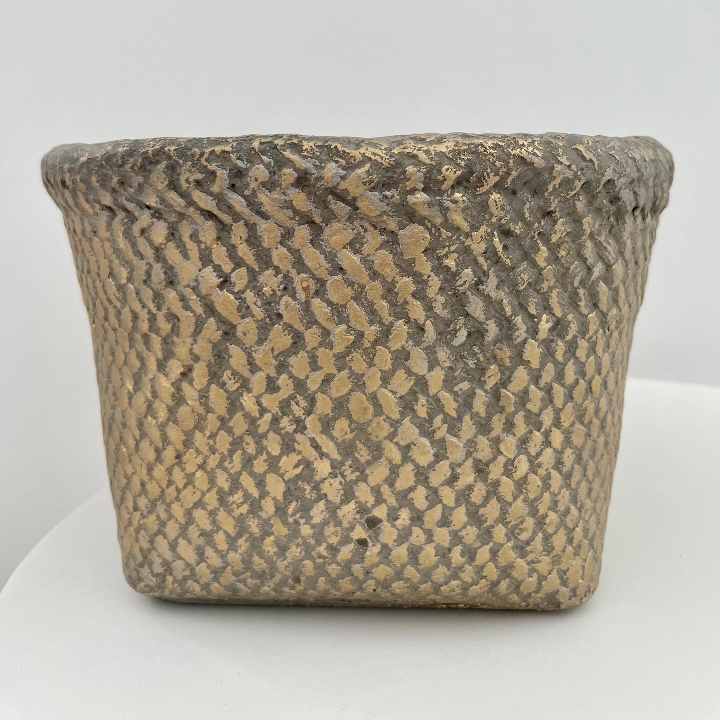 gold metallic finished faux basket cement garden pot planter