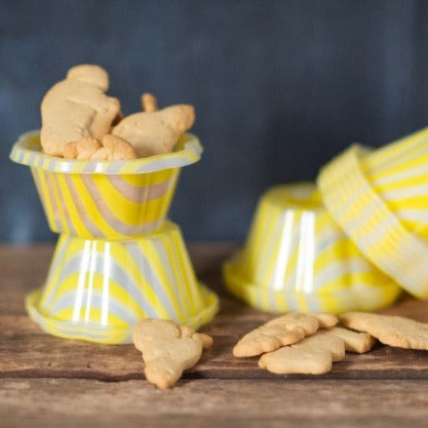 clear striped yellow plastic ice cream cups party supplies