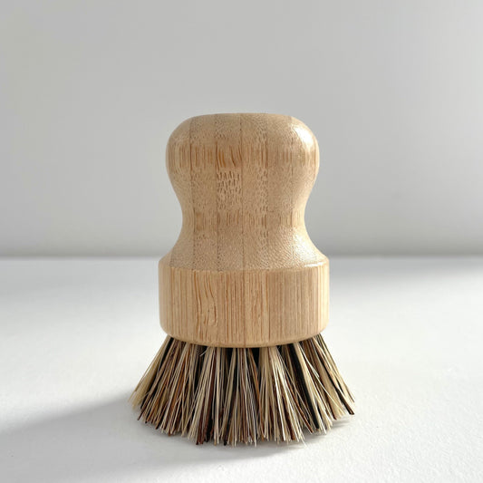 natural sisal and palm sustainable pot brush