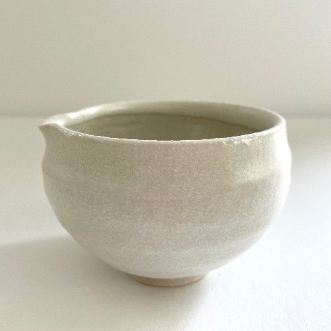 4 inch high sided neutral white cream Japanese mortar with lip