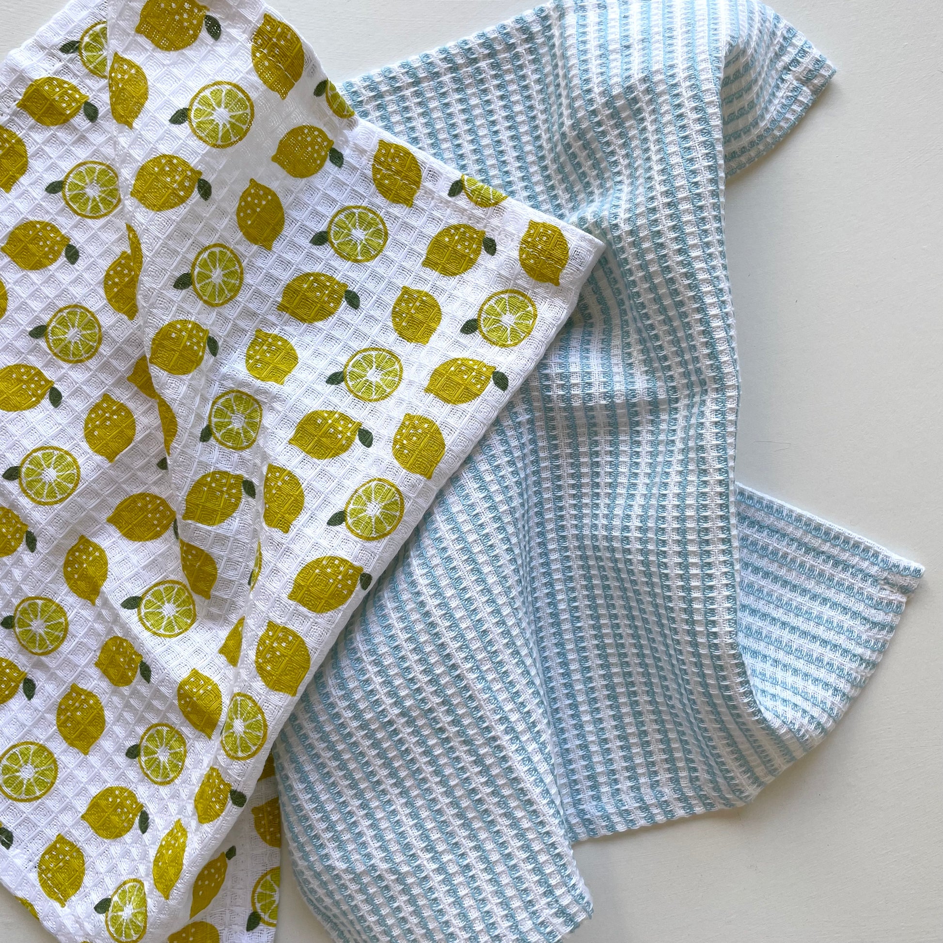 100 percent cotton yellow lemon and blue check fruit print set of 2 kitchen dishcloths