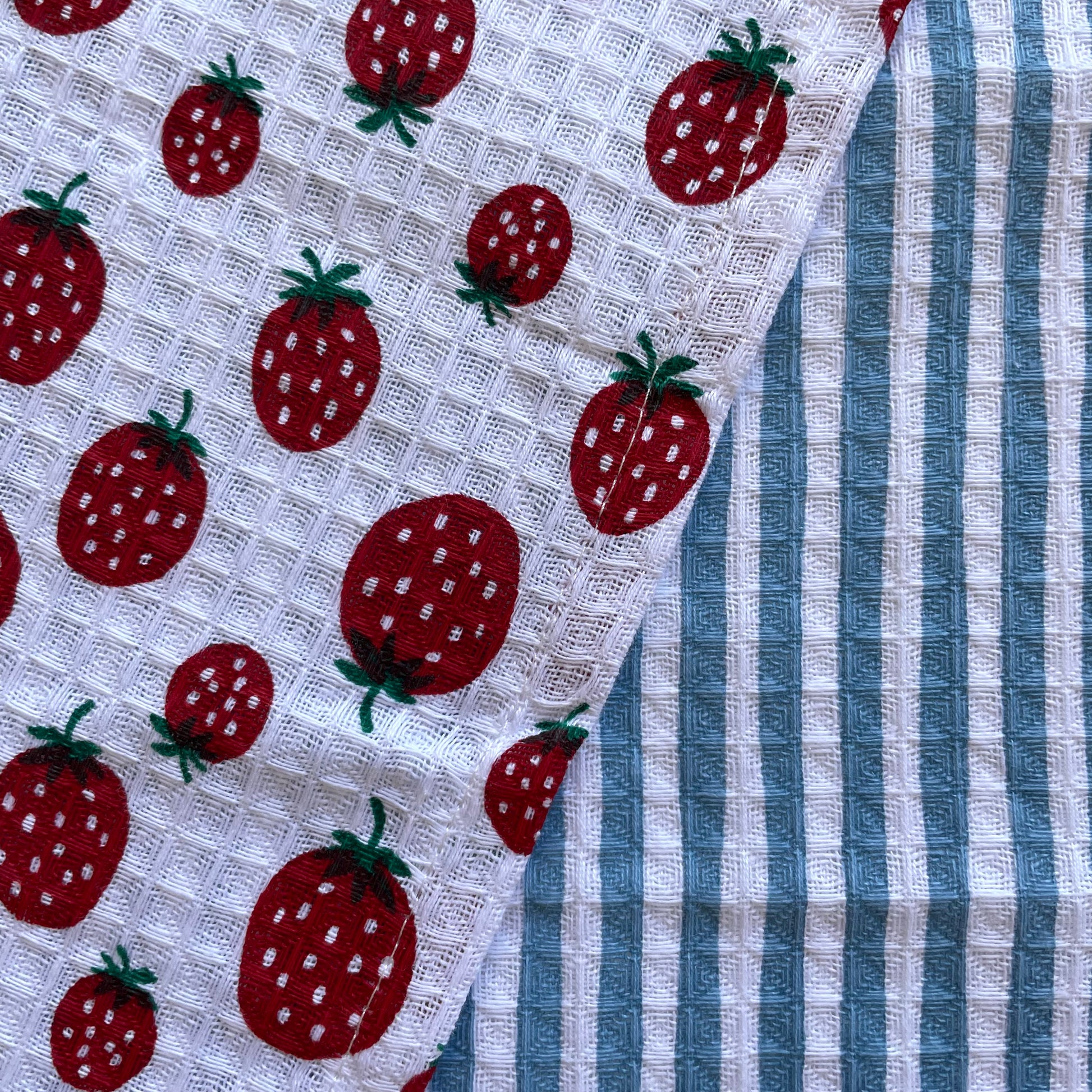 100 percent cotton red strawberry and blue stripe fruit print set of 2 kitchen dishcloths