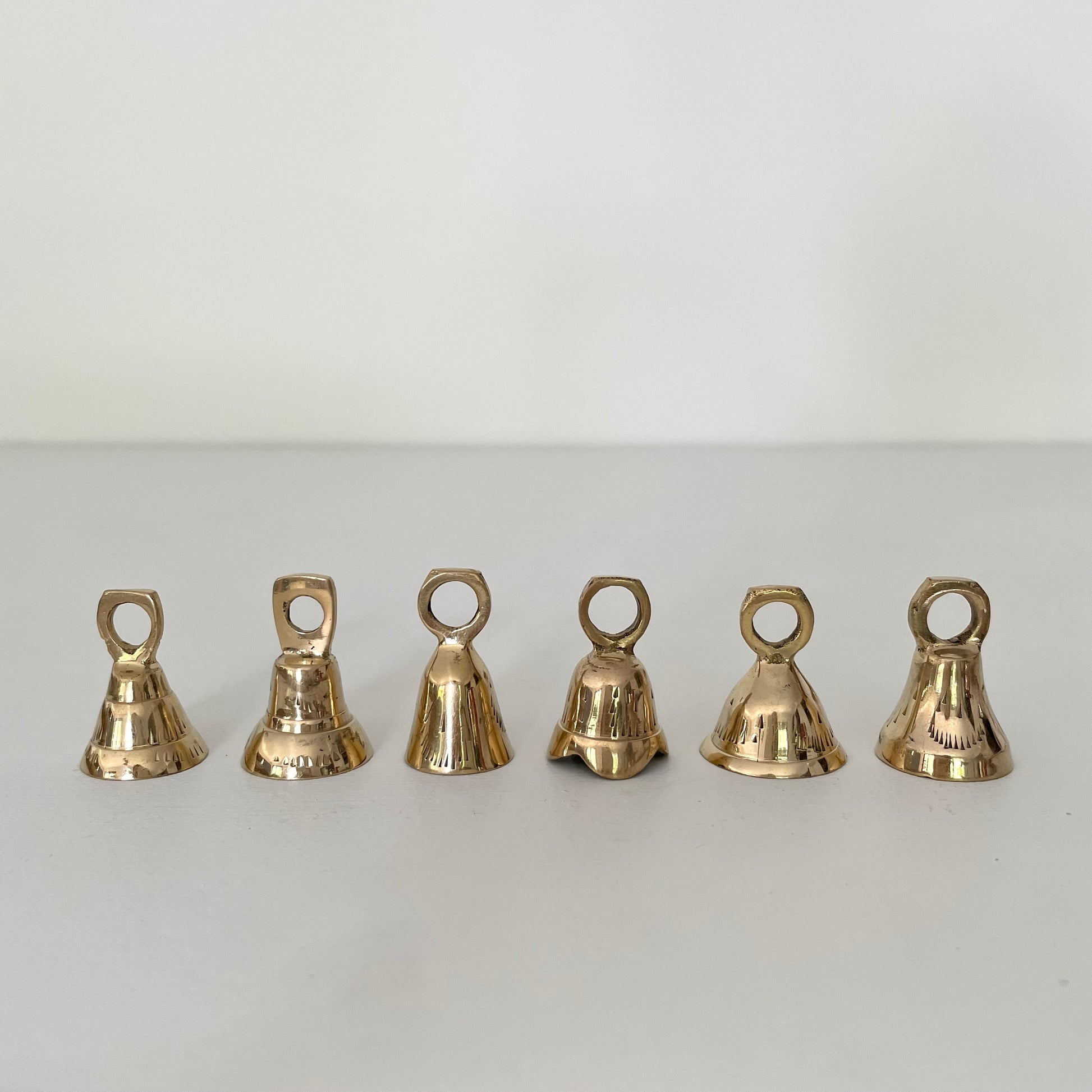 1 1/2" brass flared and tulip collector bells w/ metal striker