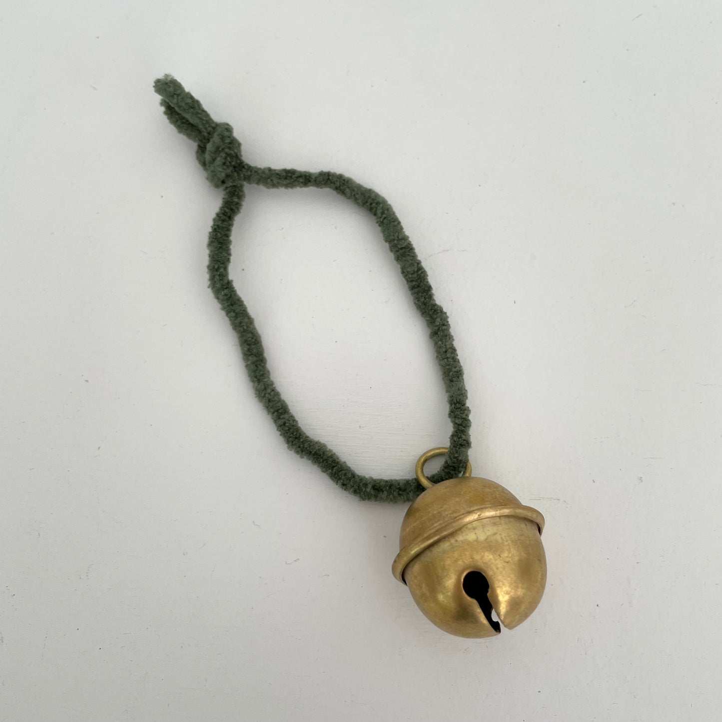 1 1/4" small brass sleigh bell ornament