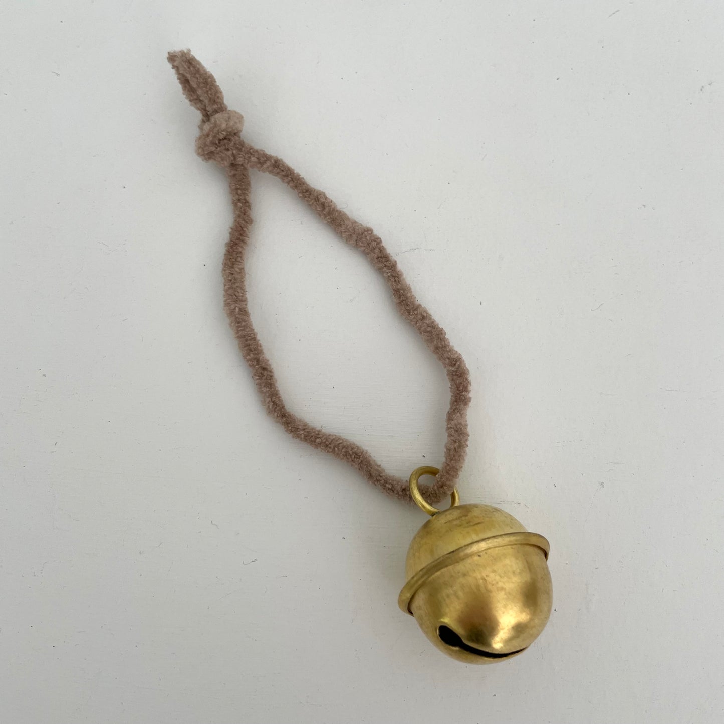 1 1/4" small brass sleigh bell ornament