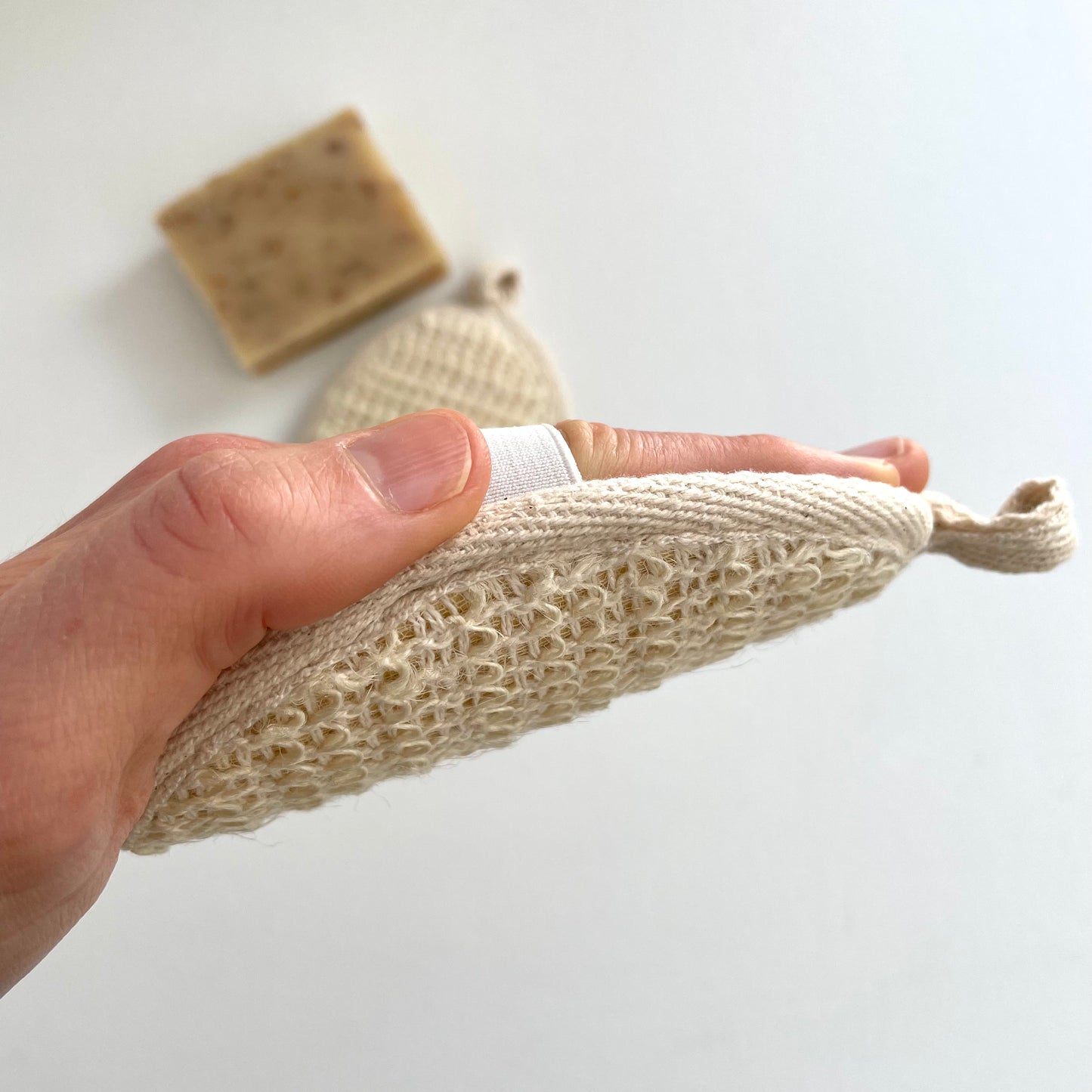 natural ramie fiber eco oval sponge scrubber with loop