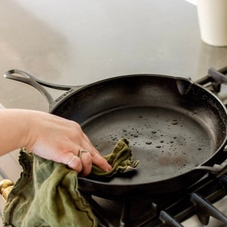 Cast iron pan maintenance with beeswax seasoning