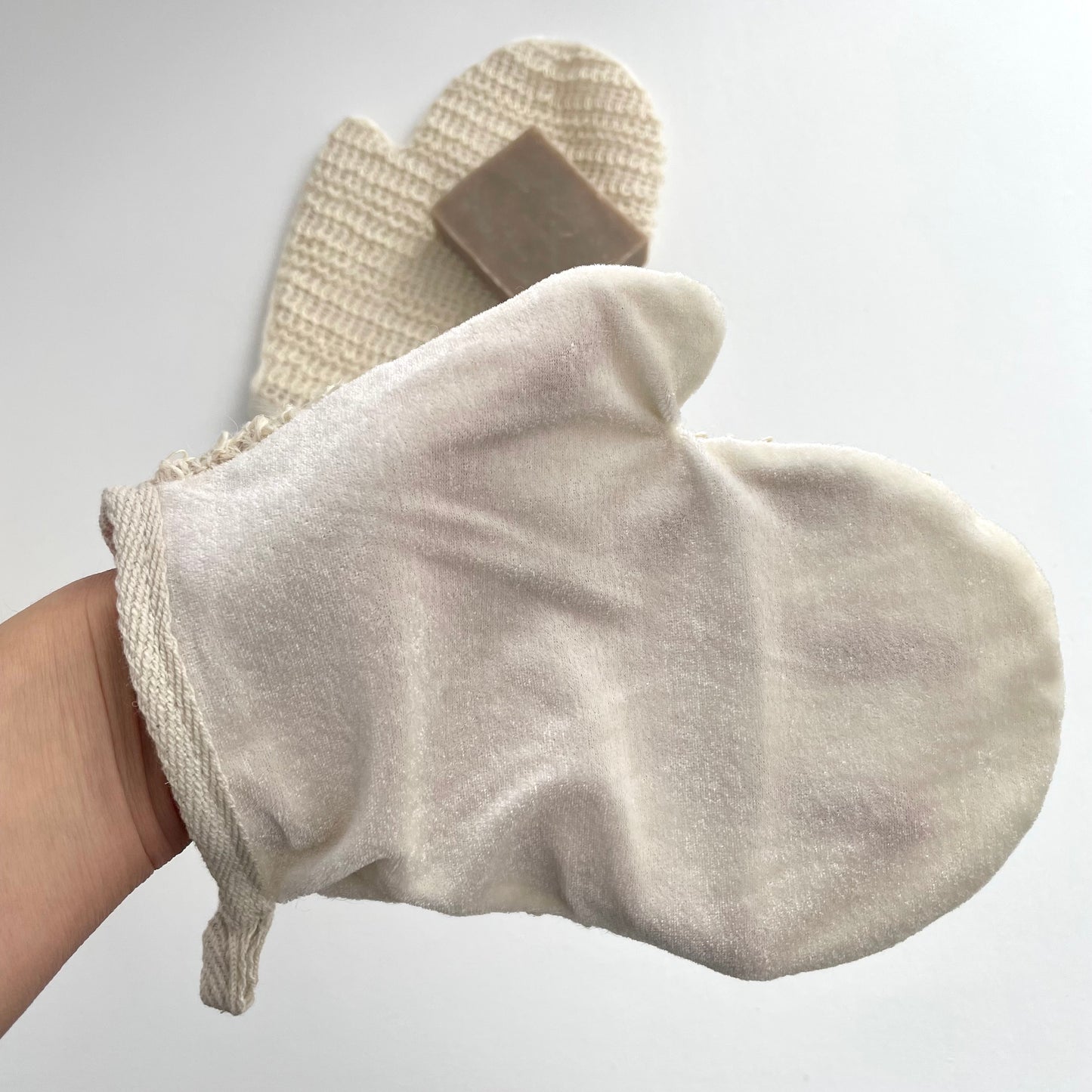 natural ramie fiber eco scrubber bath gloves