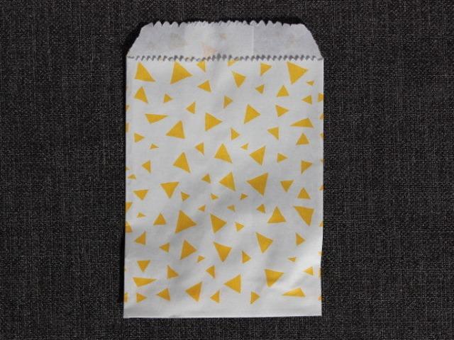 yellow and white triangle printed modern mini paper candy, treat, or gift party bags