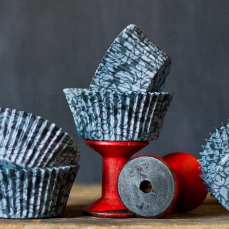 black and grey damask print paper cupcake liners