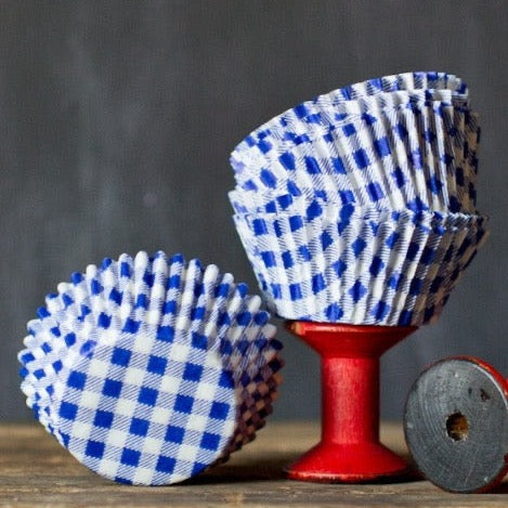 blue and white gingham paper cupcake liners