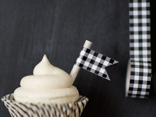 black and white Tapestastic patterned gingham tape roll