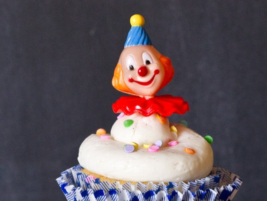 retro clown cupcake toppers for a birthday party